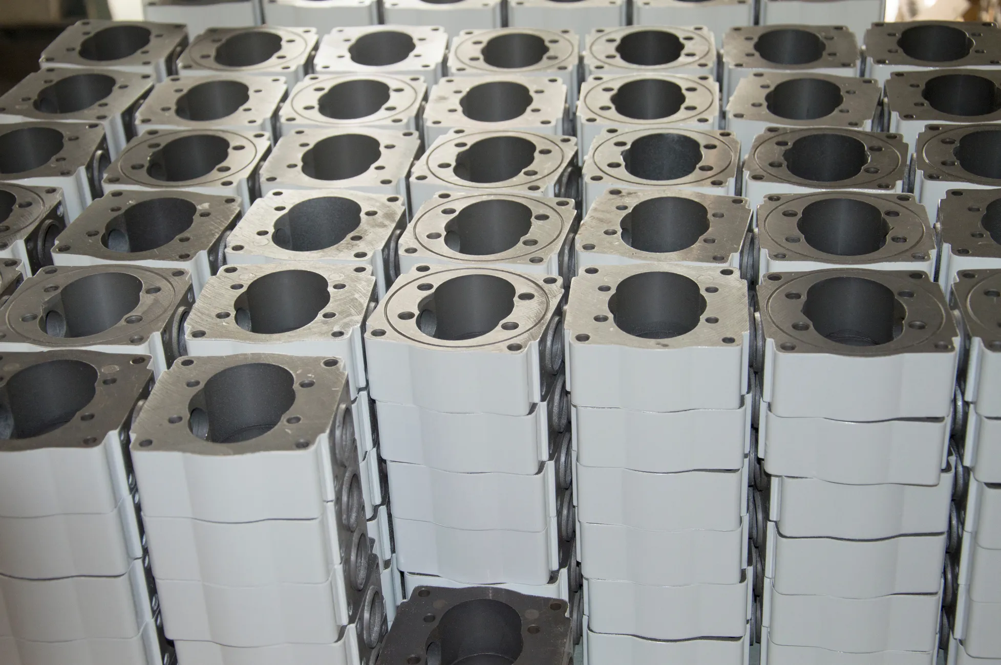 Low-Volume Manufacturing 1 precision die cast automotive parts